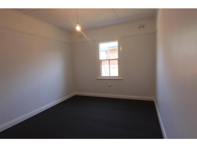 149 Docker Street, Wagga Wagga NSW 2650