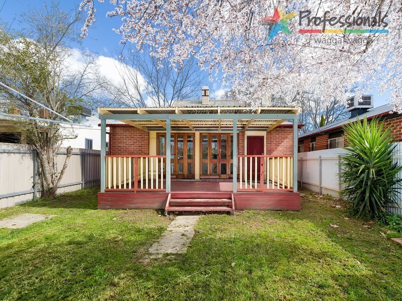 17 Albert Street, Wagga Wagga NSW 2650