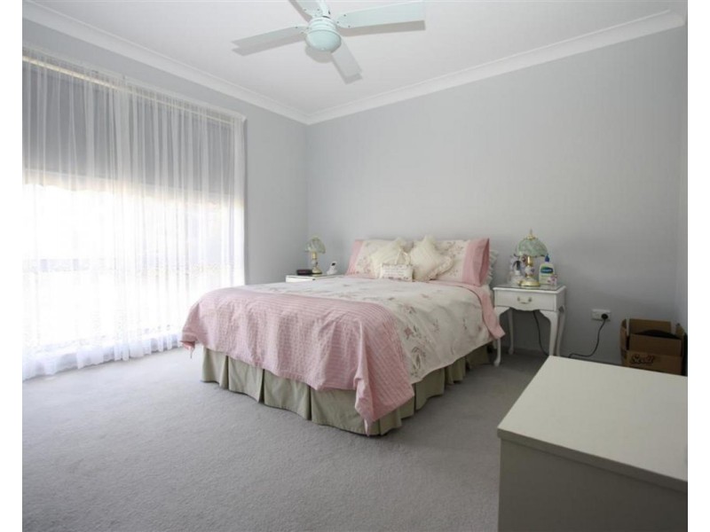 25 Doman Street, Estella NSW 2650