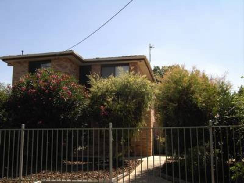 1/8 Edney Street, Wagga Wagga NSW 2650