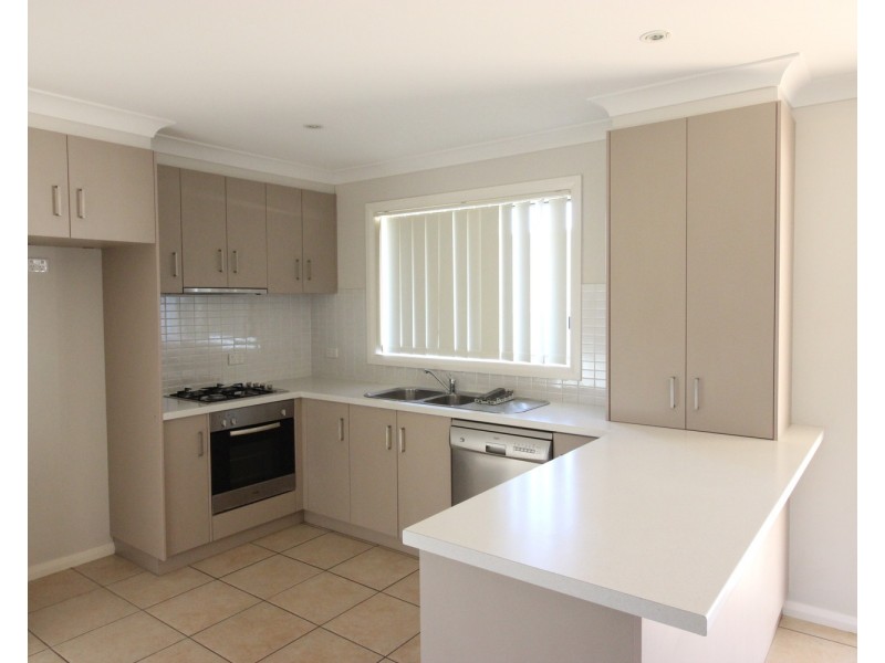 1 Tocal Street, Bourkelands NSW 2650
