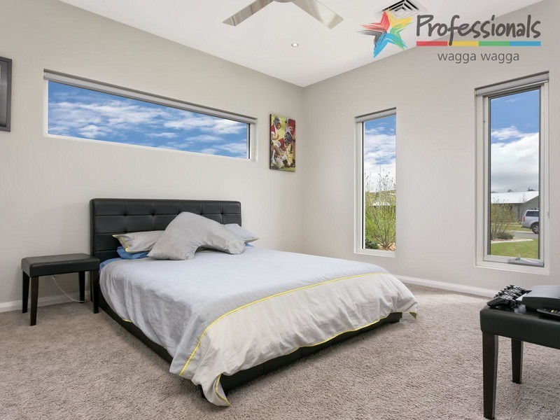 29 Plunkett Drive, Wagga Wagga NSW 2650