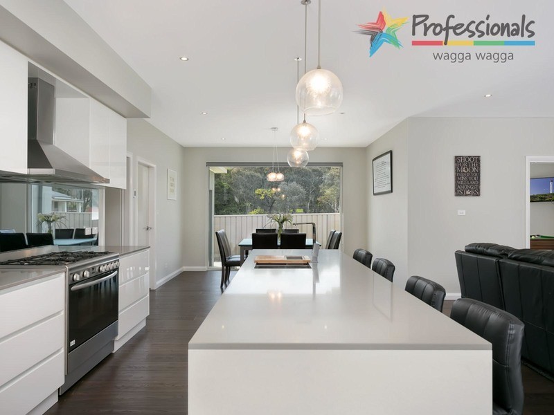 29 Plunkett Drive, Wagga Wagga NSW 2650