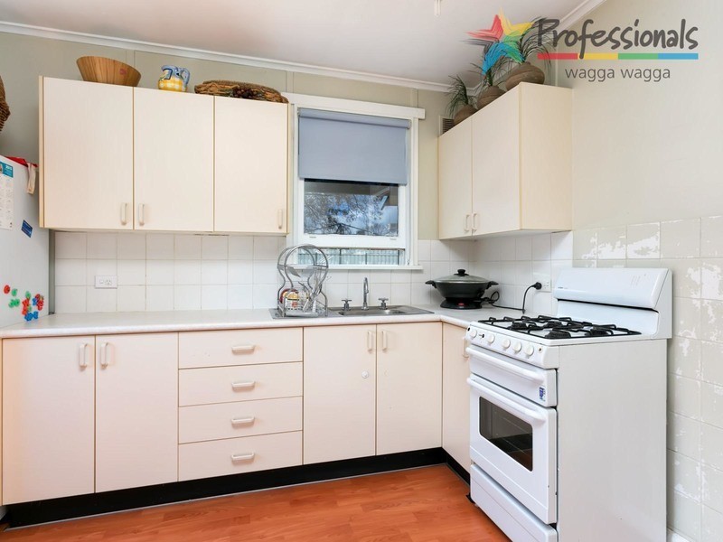 9 Hunter Street, Wagga Wagga NSW 2650