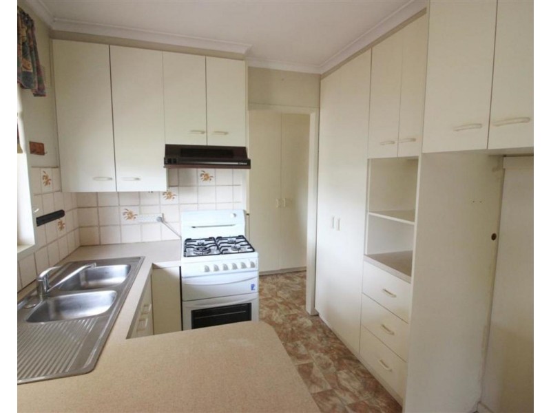 4 Bardia Street, Ashmont NSW 2650