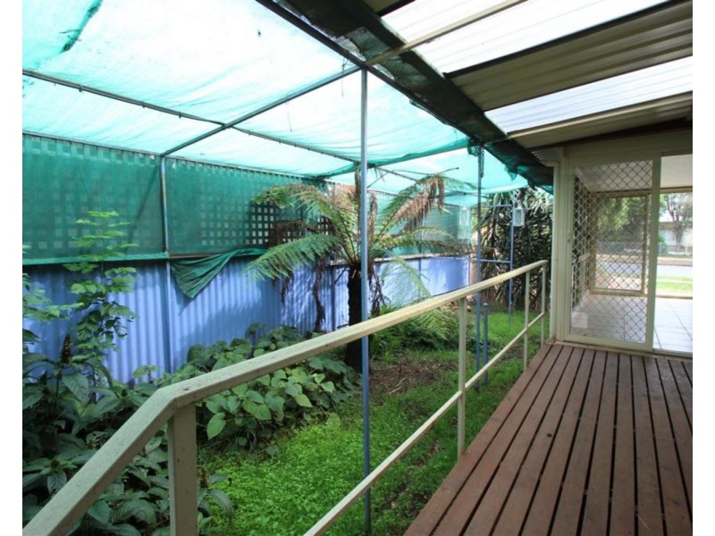4 Bardia Street, Ashmont NSW 2650