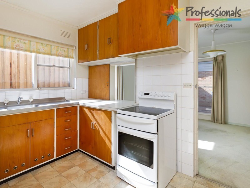 15 Sunshine Avenue, Wagga Wagga NSW 2650
