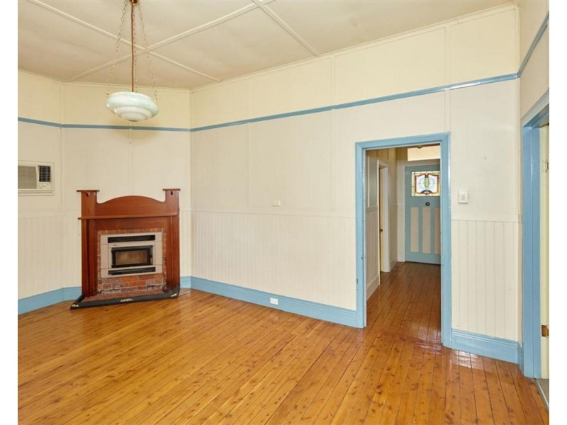 10 Travers Street, Wagga Wagga NSW 2650
