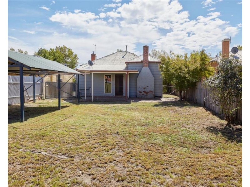 10 Travers Street, Wagga Wagga NSW 2650