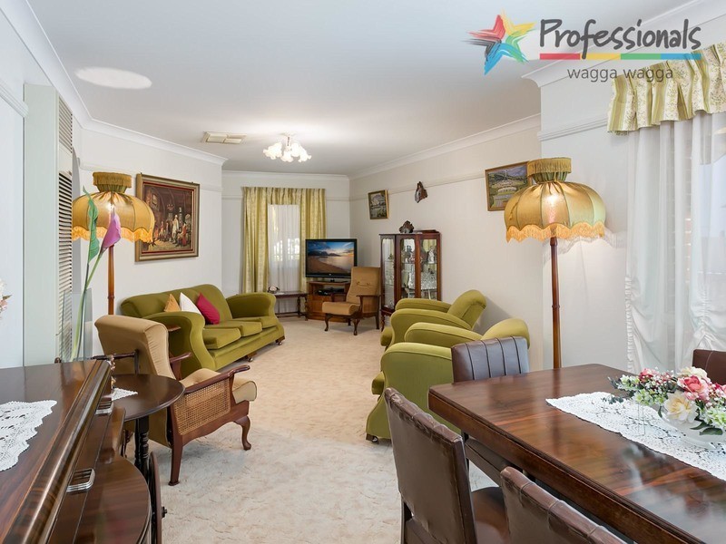 19 Albert Street, Wagga Wagga NSW 2650