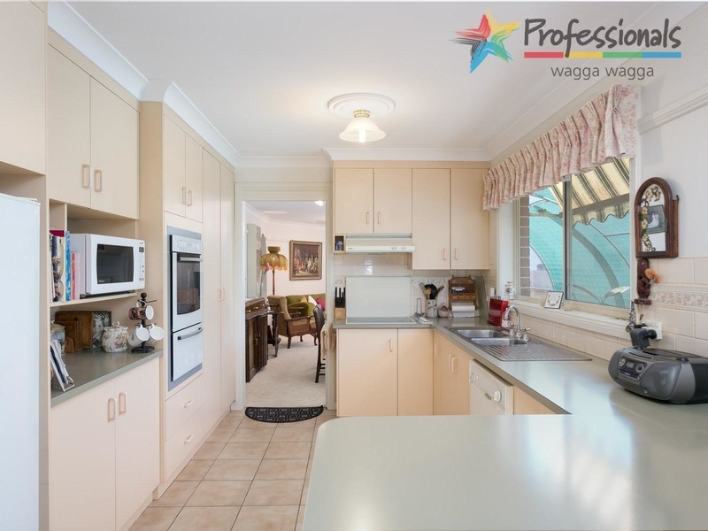 19 Albert Street, Wagga Wagga NSW 2650