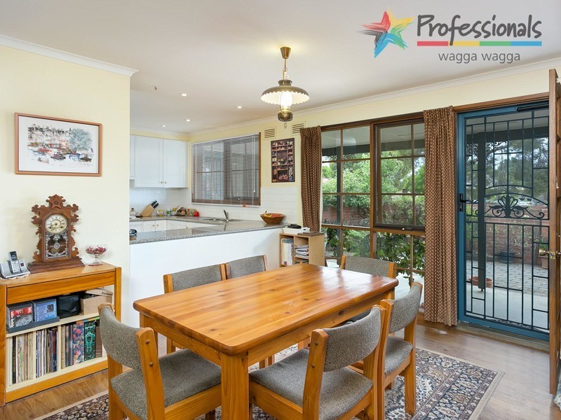 2 Telopea Crescent, Wagga Wagga NSW 2650