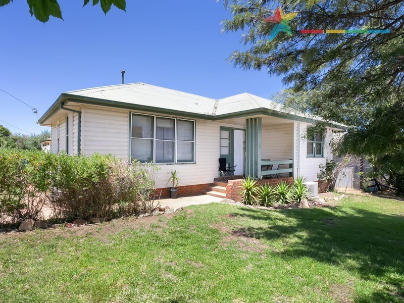 13 Hunter Street, Wagga Wagga NSW 2650