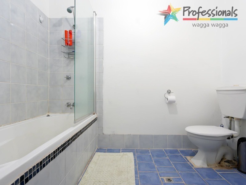 13 Hunter Street, Wagga Wagga NSW 2650