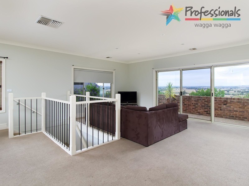 18 Stellway Close, Wagga Wagga NSW 2650