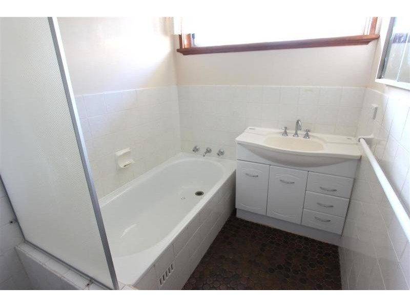 49 Wilks Avenue, Wagga Wagga NSW 2650