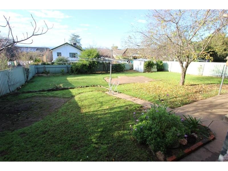 49 Wilks Avenue, Wagga Wagga NSW 2650