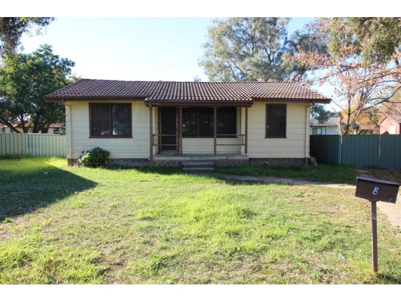 8 Kenny Place, Wagga Wagga NSW 2650