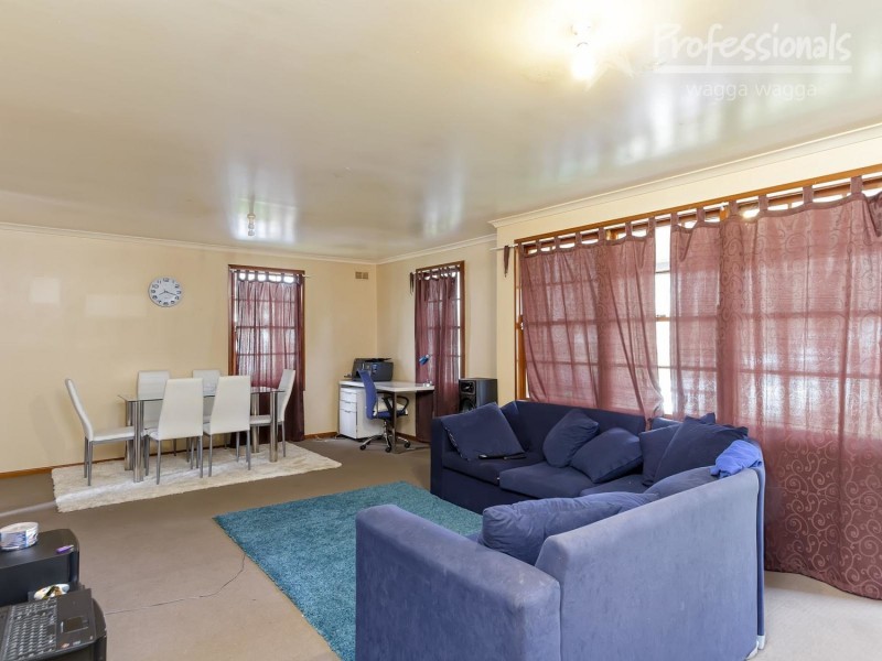8 Kenny Place, Wagga Wagga NSW 2650