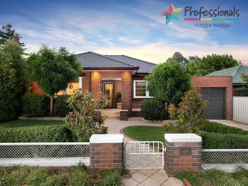 32 Trevor Street, Wagga Wagga NSW 2650