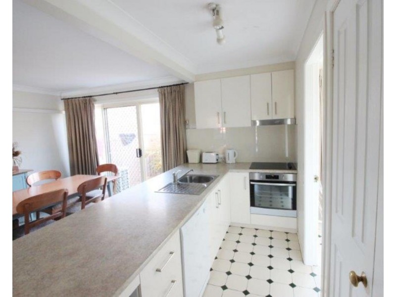 19/11 Crampton Street, Wagga Wagga NSW 2650