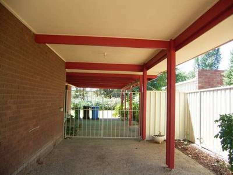35 Goborra Street, Glenfield Park NSW 2650