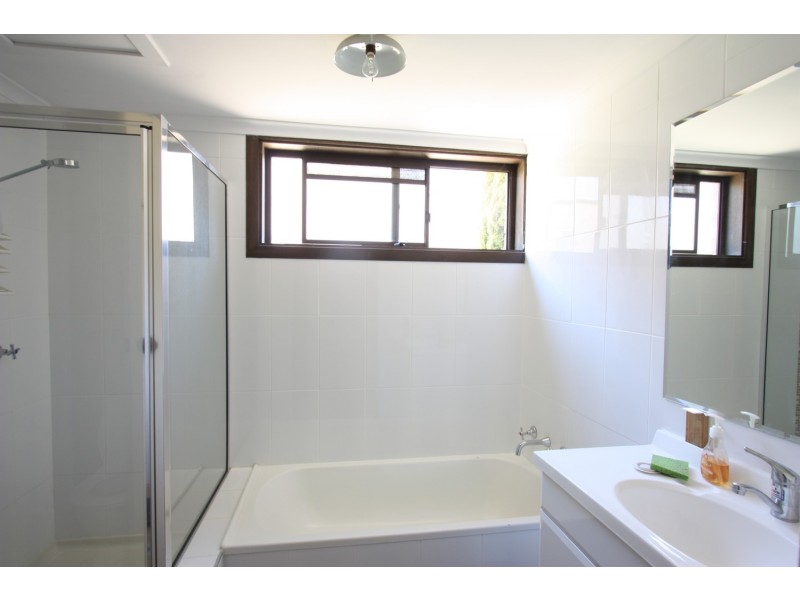 1/160 Tarcutta Street, Wagga Wagga NSW 2650