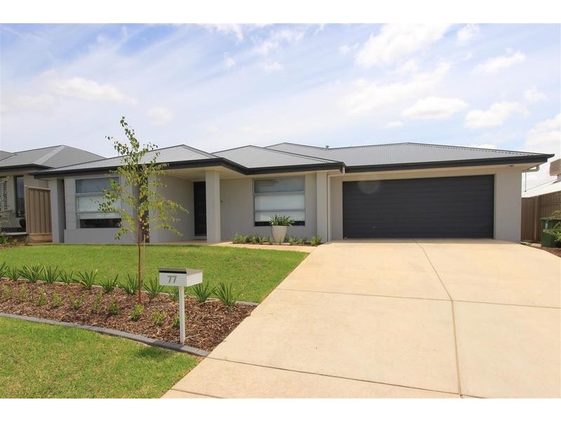 77 Strickland Drive, Wagga Wagga NSW 2650