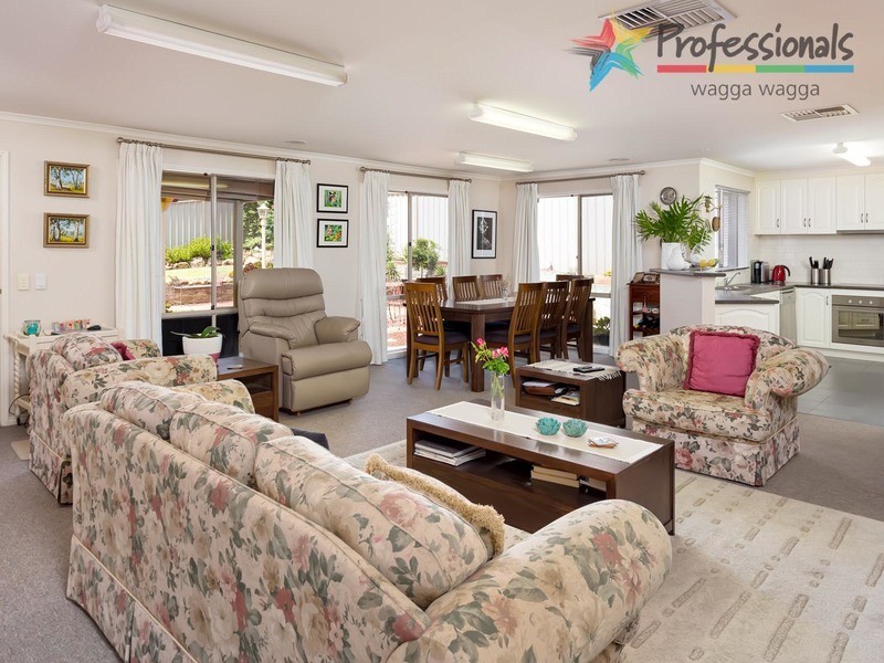 2 Merong Street, Wagga Wagga NSW 2650