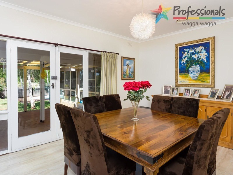 21 Dalkeith Avenue, Wagga Wagga NSW 2650