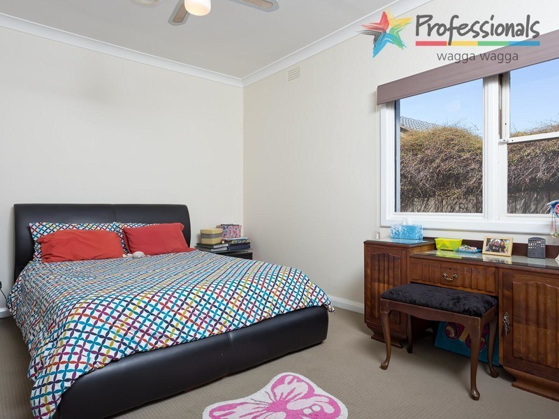 21 Dalkeith Avenue, Wagga Wagga NSW 2650
