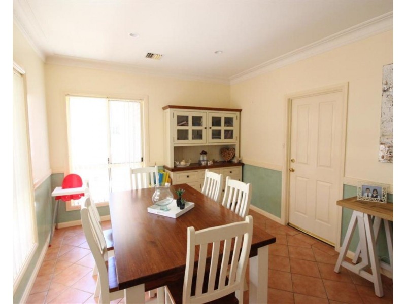 9 Melville Place, Tatton NSW 2650