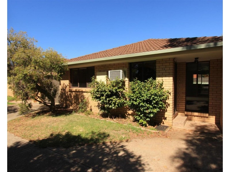 2/21 Lampe Avenue, Wagga Wagga NSW 2650
