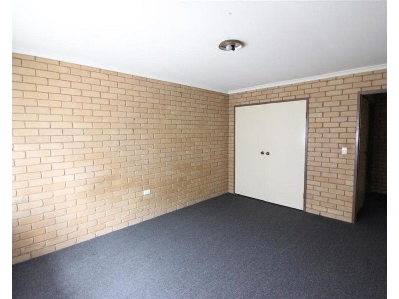 2/21 Lampe Avenue, Wagga Wagga NSW 2650