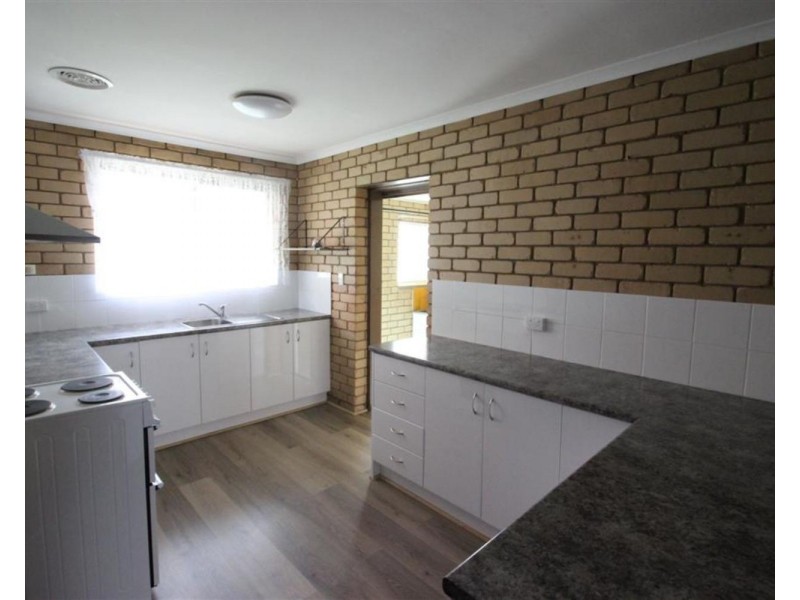 2/21 Lampe Avenue, Wagga Wagga NSW 2650