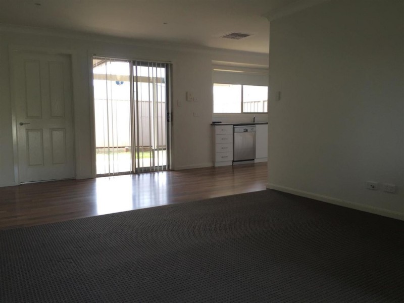 3/3-5 Womboin Street, Wagga Wagga NSW 2650
