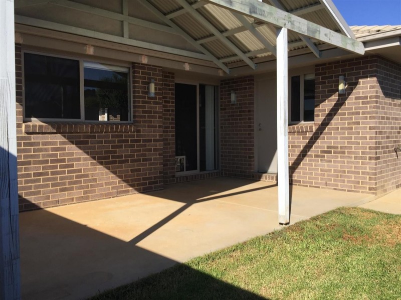 3/3-5 Womboin Street, Wagga Wagga NSW 2650