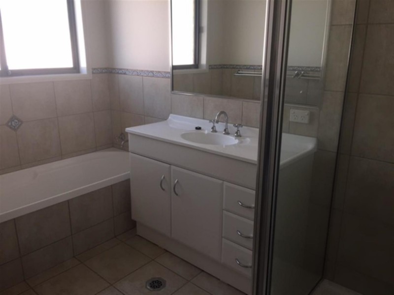 24 Cowan Place, Wagga Wagga NSW 2650