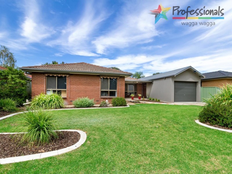 50 Maple Road, Wagga Wagga NSW 2650