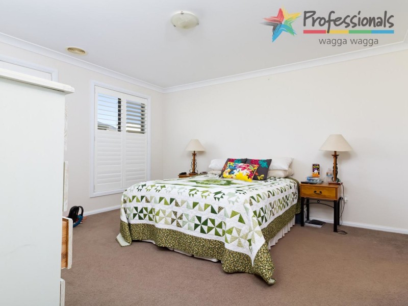 46 Kaloona Drive, Wagga Wagga NSW 2650