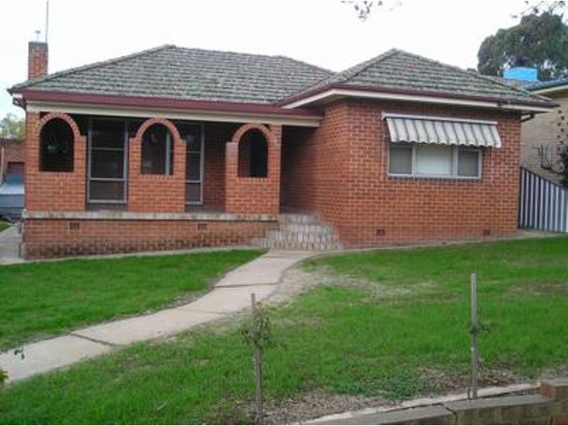7 Beltana Avenue, Mount Austin NSW 2650