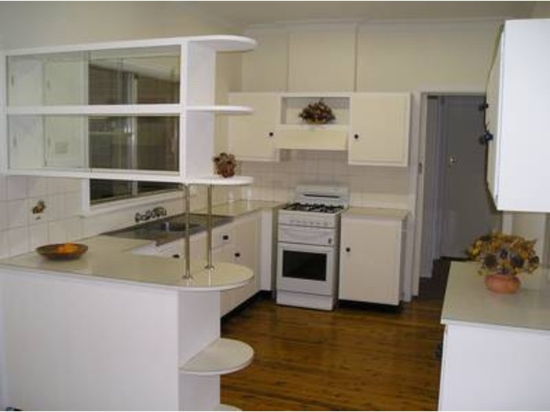 7 Beltana Avenue, Mount Austin NSW 2650