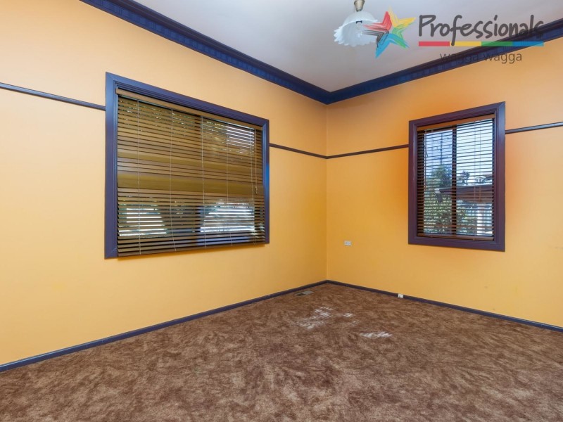 108 Fernleigh Road, Wagga Wagga NSW 2650