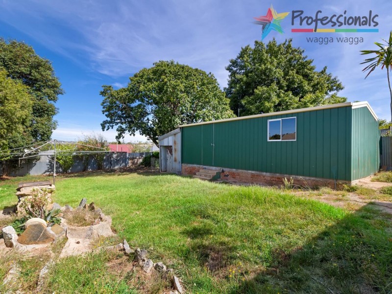 108 Fernleigh Road, Wagga Wagga NSW 2650