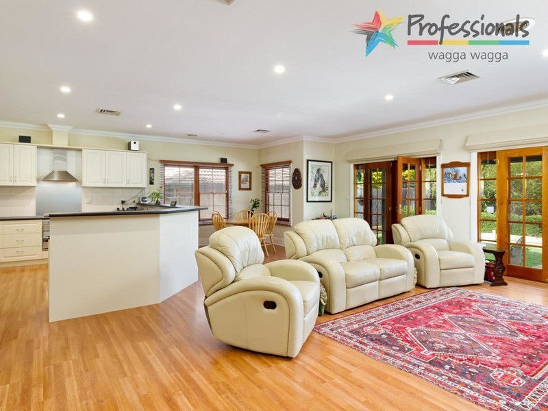 10 Lindsay Street, Wagga Wagga NSW 2650