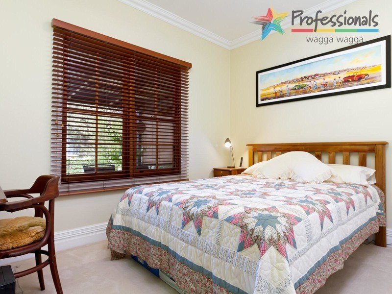10 Lindsay Street, Wagga Wagga NSW 2650