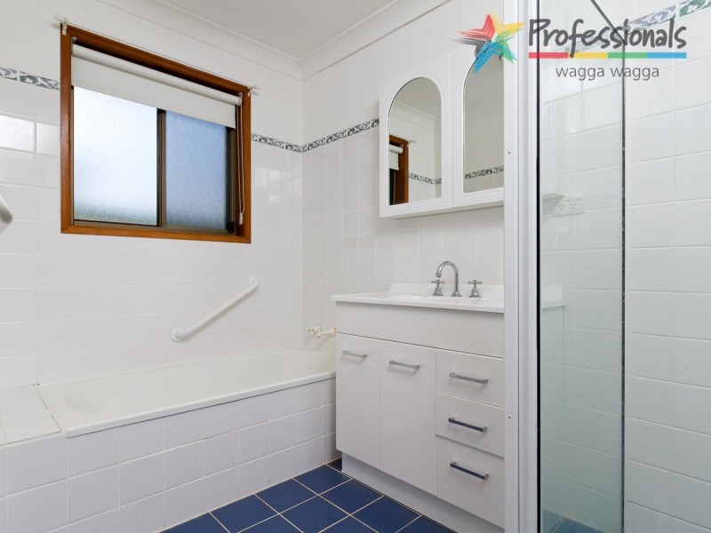 88 Maple Road, Wagga Wagga NSW 2650