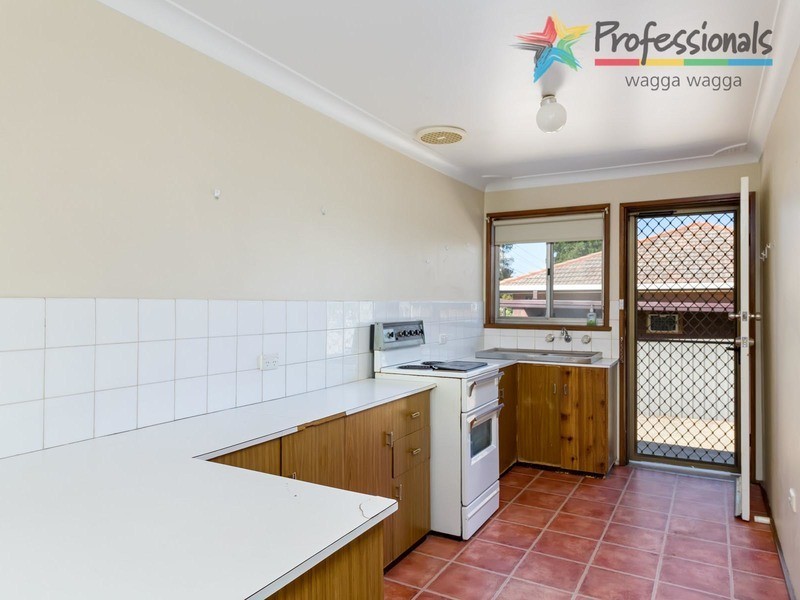 1 & 2/424 Kooringal Road, Wagga Wagga NSW 2650