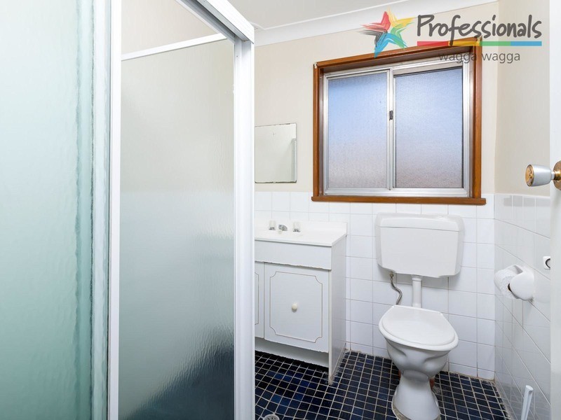 1 & 2/424 Kooringal Road, Wagga Wagga NSW 2650