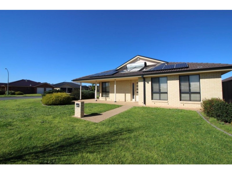 51 Mima Street, Glenfield Park NSW 2650